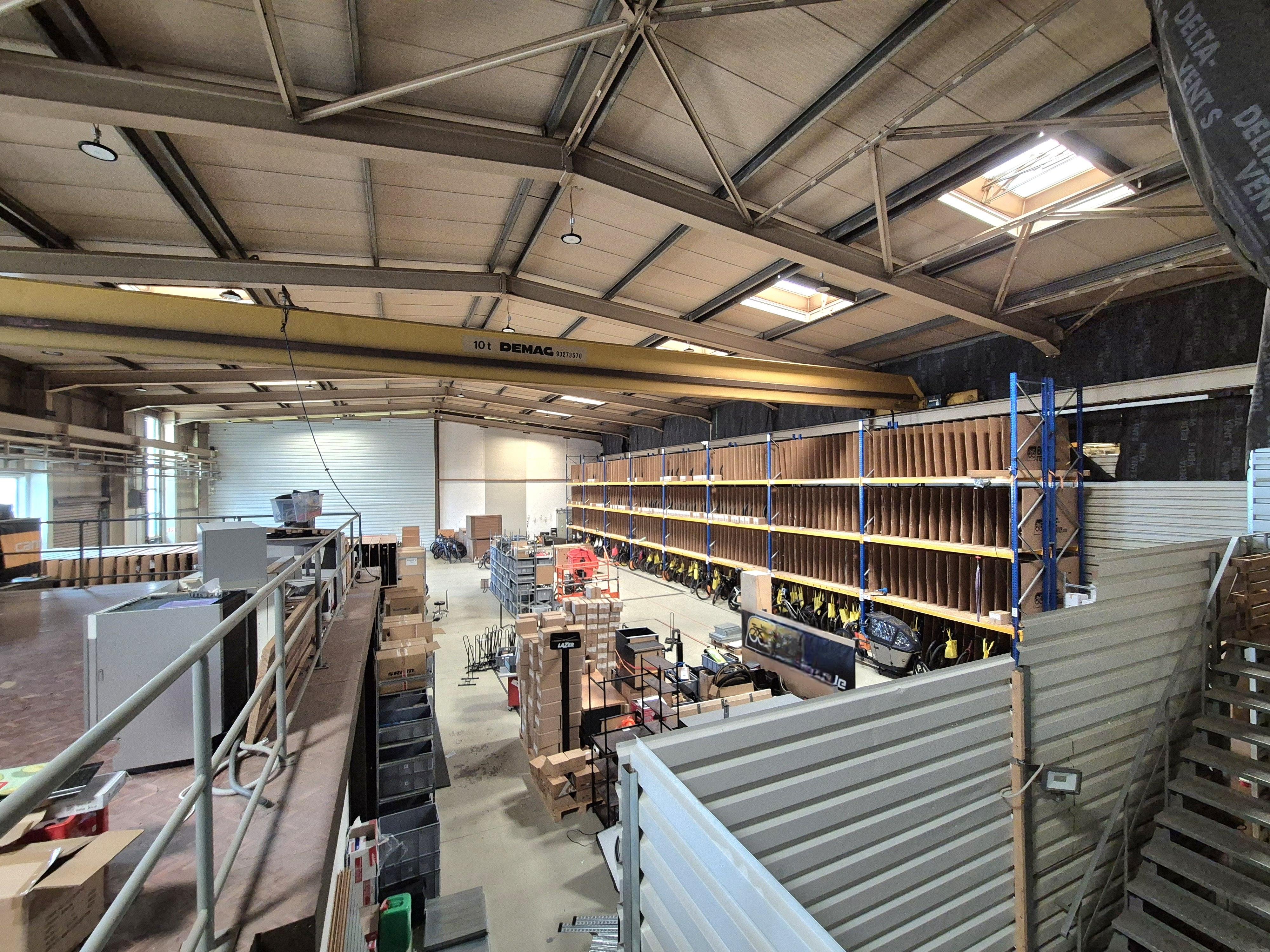 Dresden-Cossebaude: ca. 1.219 m² Hallen-/Werkstattfläche vermittelt!